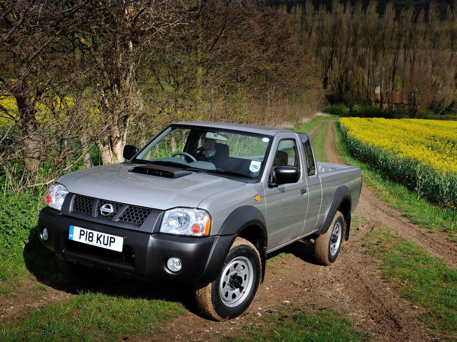 D40 Navara Service Manual