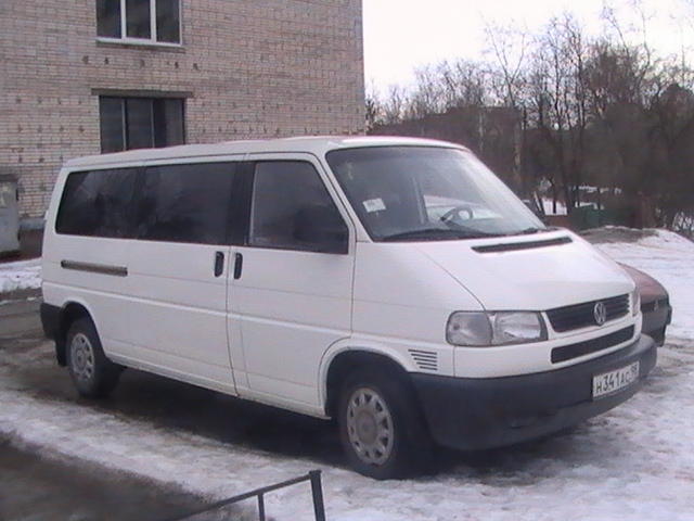 Т4 каравелла бензин. Фольксваген Каравелла 1997. VW Caravelle 1999. Volkswagen Caravelle, 1999 зима. Бусик Фольксваген 1999.